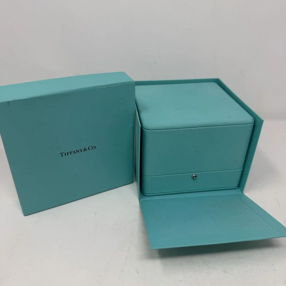 Tiffany & Co. ready ship
